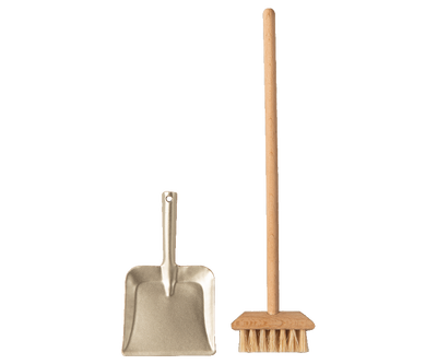 Maileg Miniature broom set